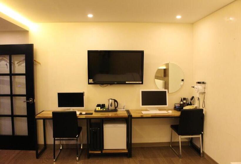 בית מלון כפרי Jeonju Lime