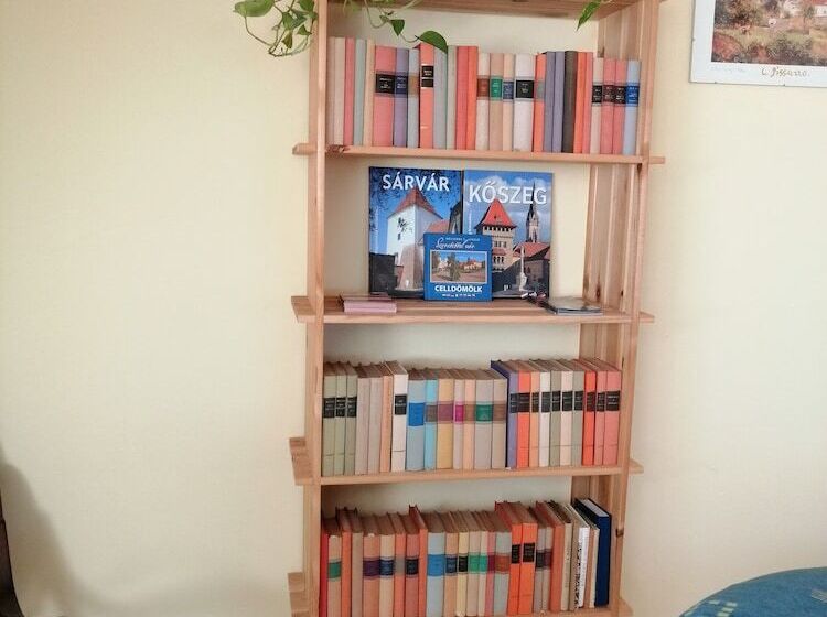 ホテル Józsi Bácsi Vendéglője és Szállodája