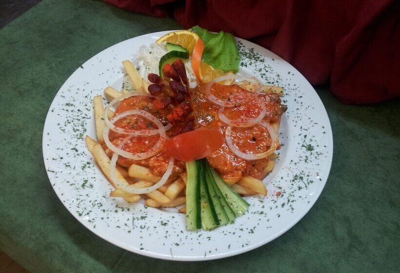 ホテル Józsi Bácsi Vendéglője és Szállodája