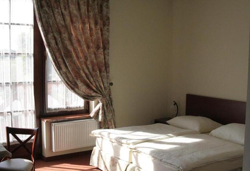 فندق Karczma Pod Bażantem