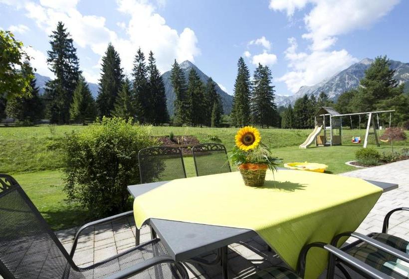 فندق Kinigadner Appartements