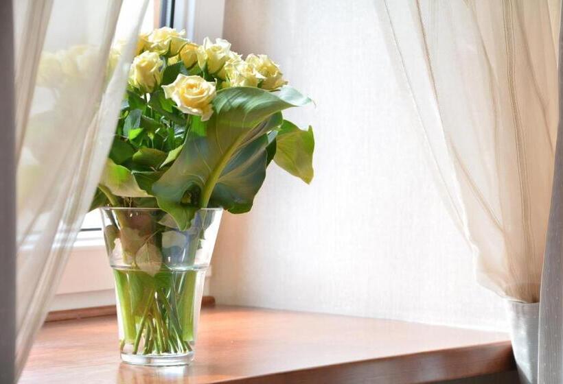 هتل Komoda Club Residence