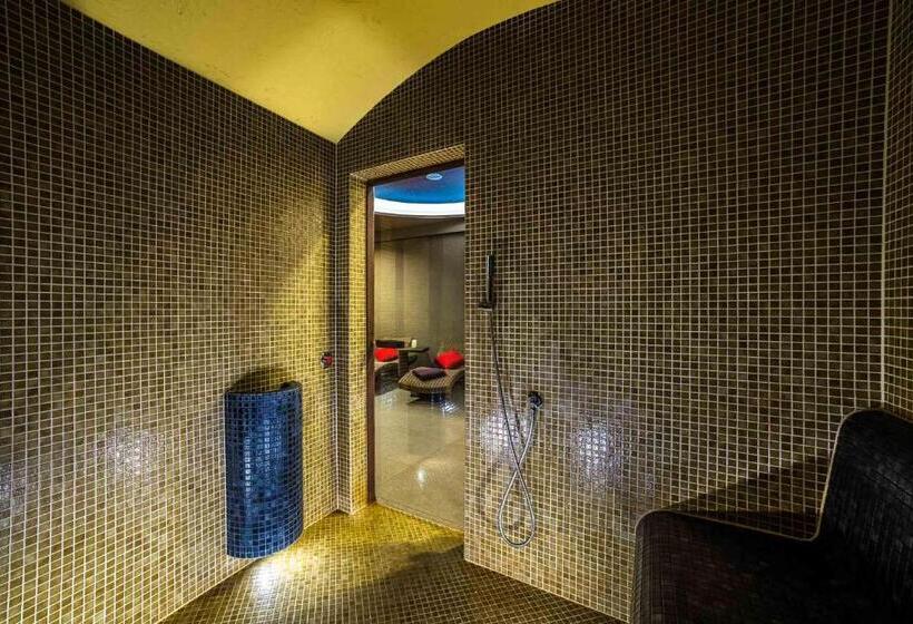 هتل Kopieniec Fizjo  Med & Spa