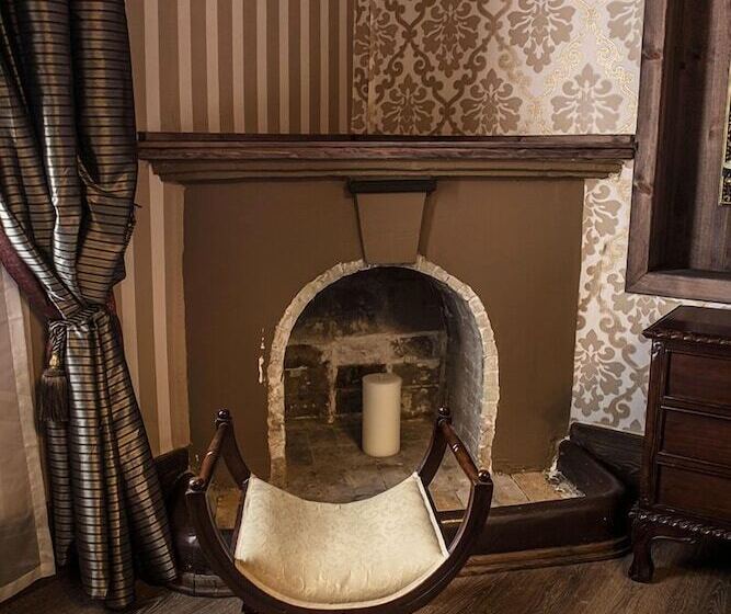 בית מלון כפרי Kyrenia Palace Boutique