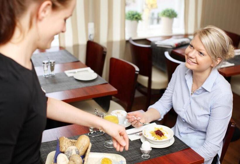 בית מלון כפרי L Uddewalla