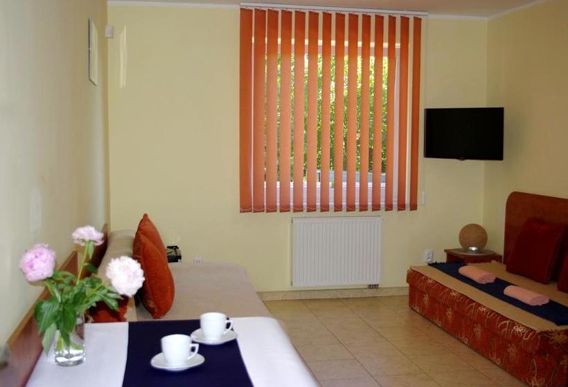 هتل Lago Apartamenty I Pokoje