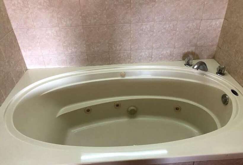 فندق Legacy Inn  Gallatin