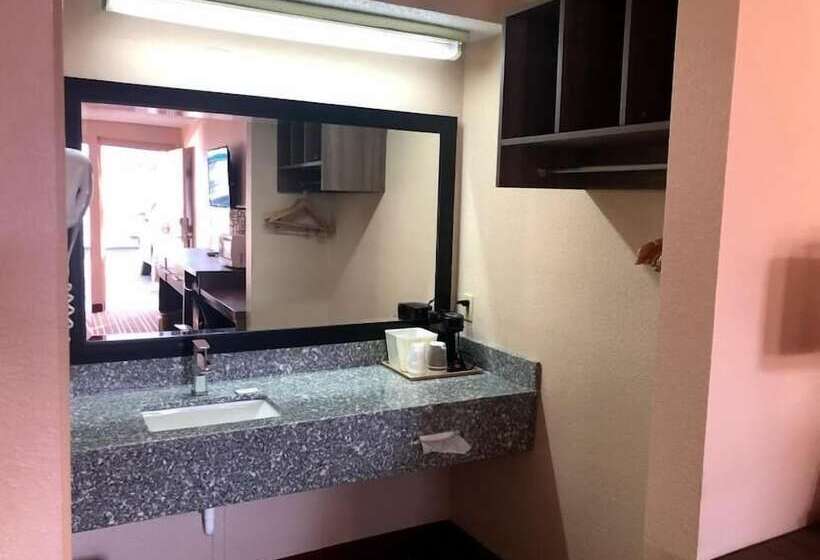 فندق Legacy Inn  Gallatin