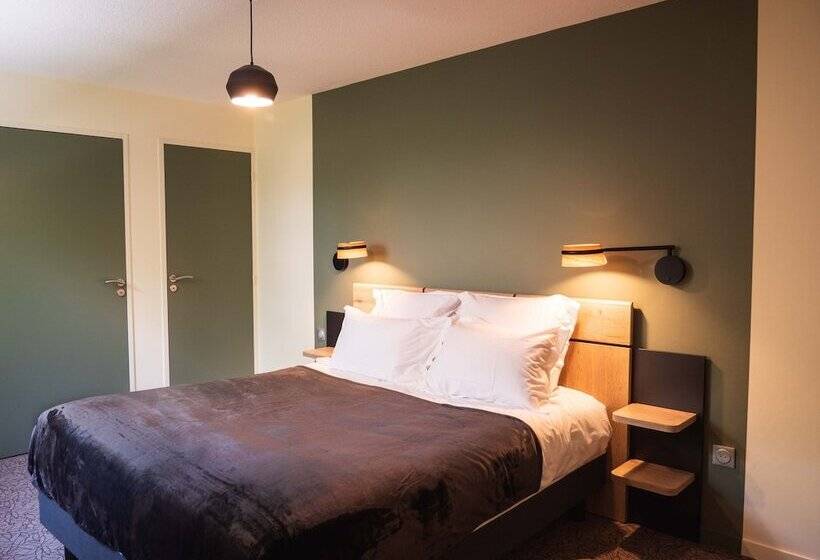 Отель Logis Hôtels Le Saint Pierre