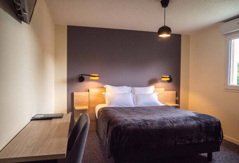 Отель Logis Hôtels Le Saint Pierre