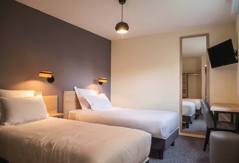 Отель Logis Hôtels Le Saint Pierre