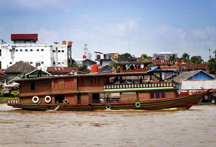 فندق Luwansa Palangkaraya