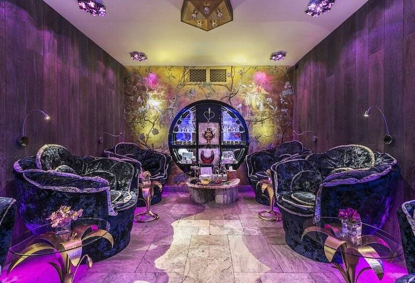 هتل Mala Anglia Deluxe Rooms & Spa