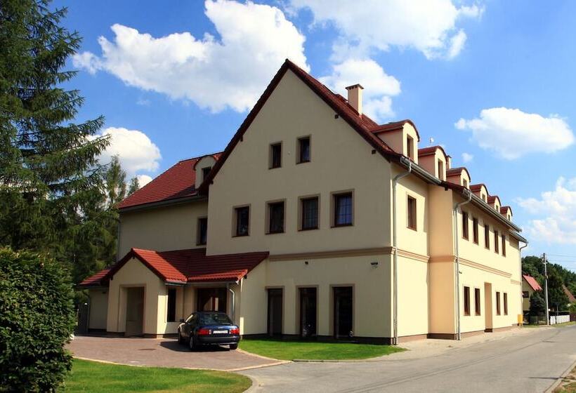 هتل Modrzewiowy Dwór