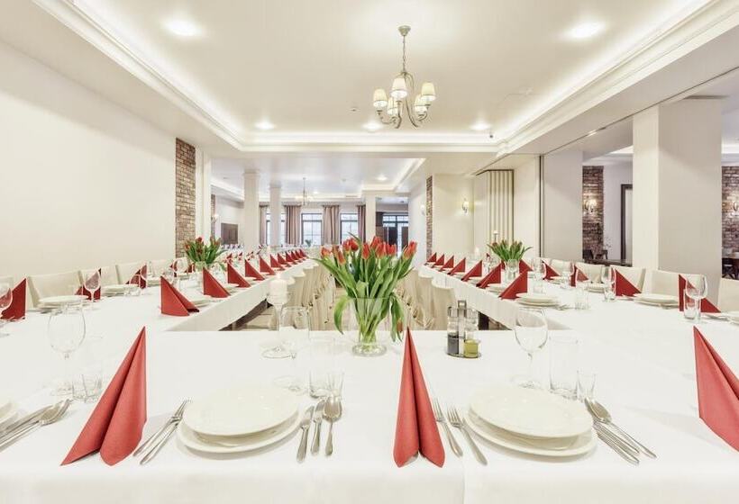 هتل Modrzewiowy Dwór