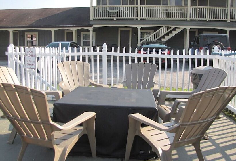 فندق Mt Madison Inn & Suites