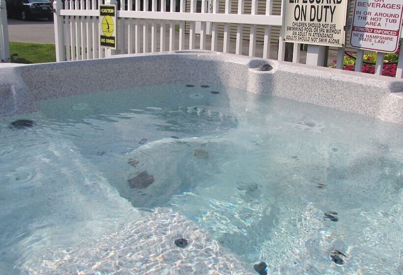 فندق Mt Madison Inn & Suites