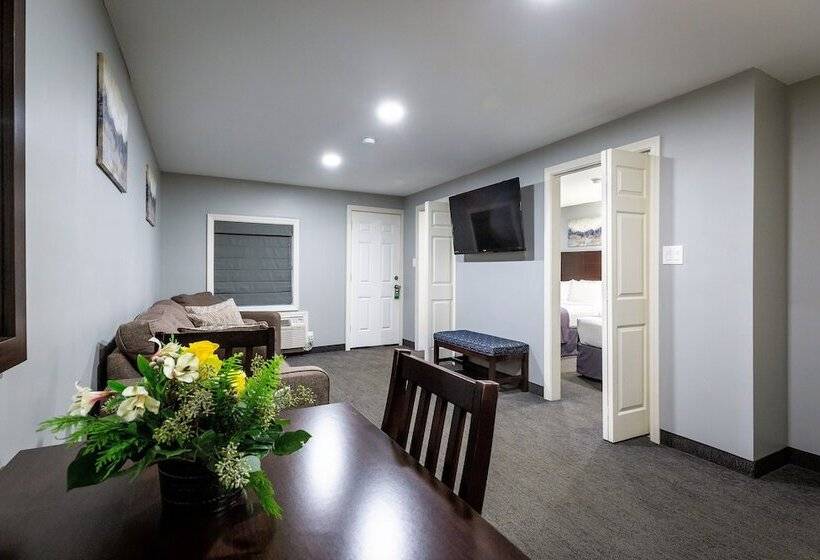 فندق Mt Madison Inn & Suites