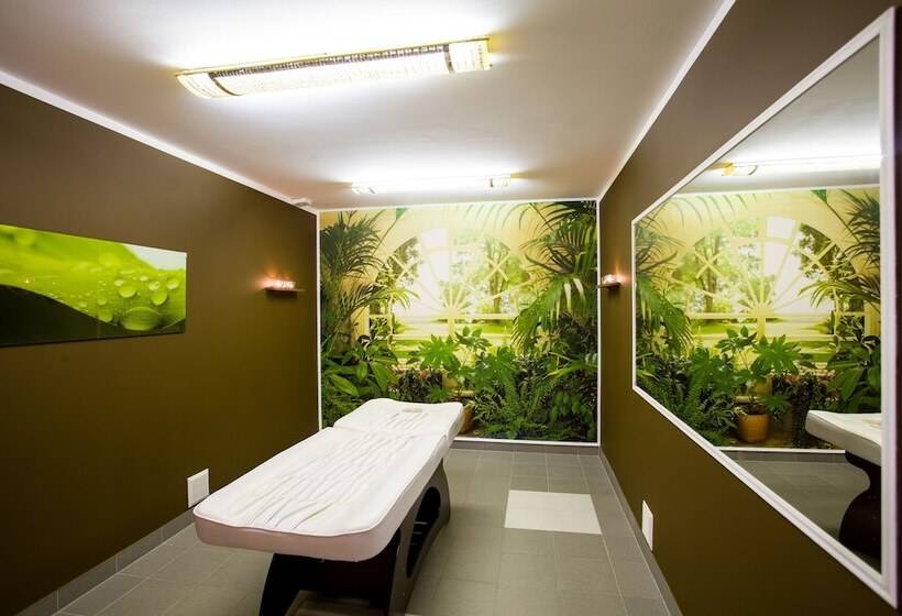 酒店 Nat Kołobrzeg