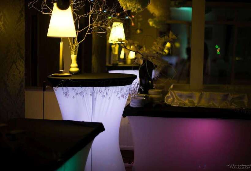 فندق Noclegi Europa