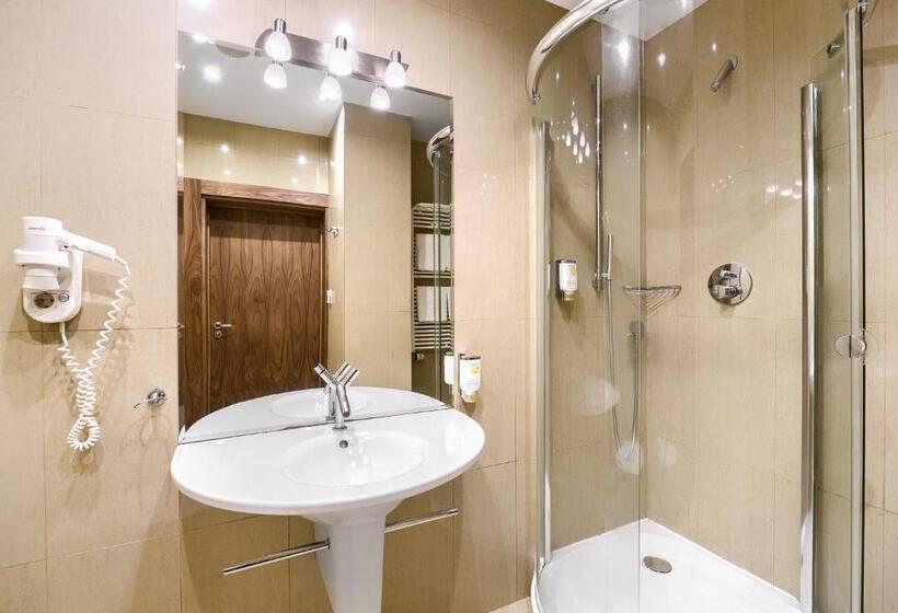 בית מלון כפרי Olympic