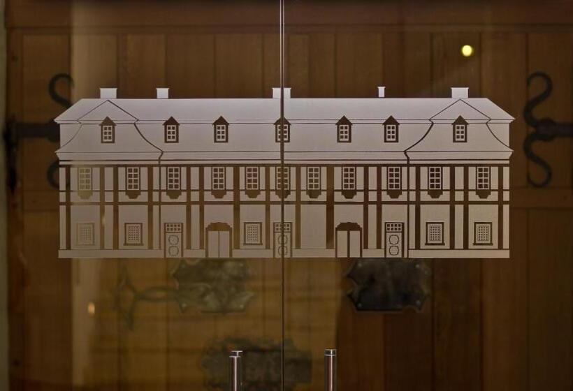 Pałac Pakoszów Schlosshotel Wernersdorf