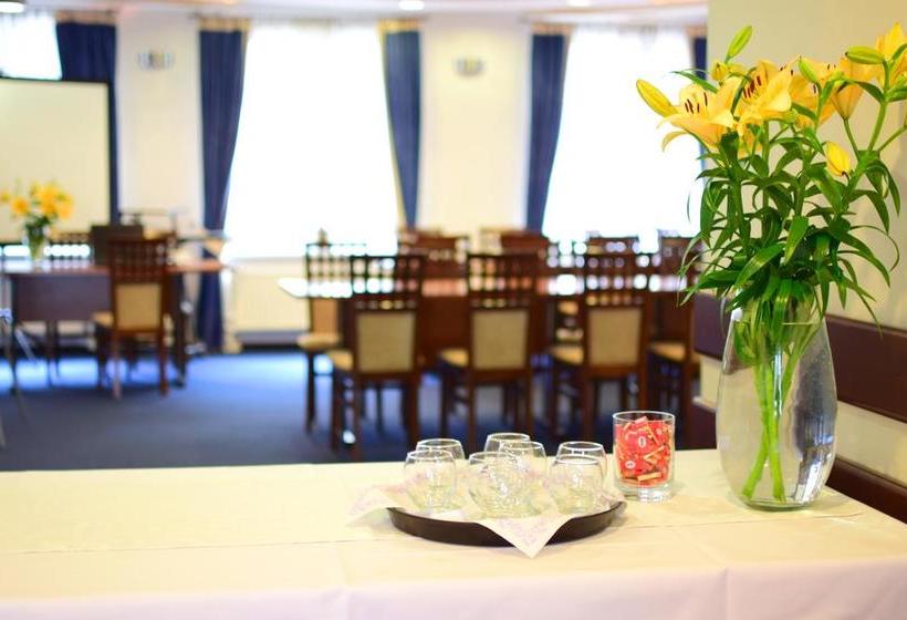 Отель Panorama Nowy Sącz