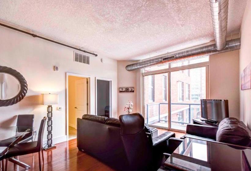 Отель Pelican Residences At Cast Iron Lofts