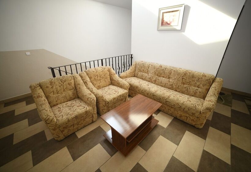 酒店 Pensiunea Zbor