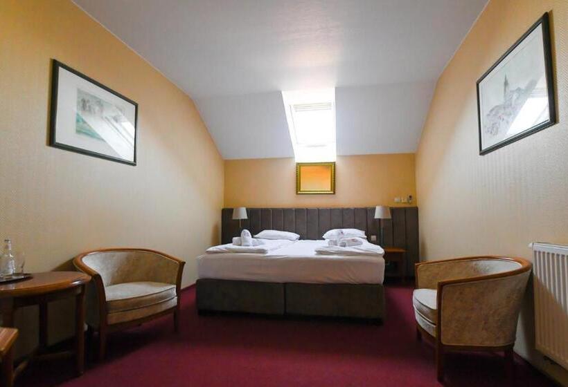 هتل Pensjonat Fitness & Spa Gregor