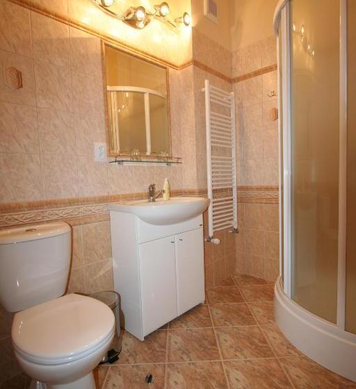 هتل Penzión Zlatý Jeleň