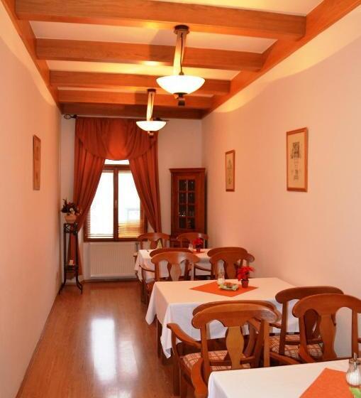 فندق Penzion Scarlet