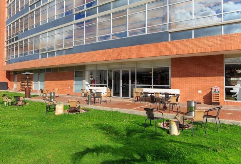 Pop Art Hotel Tocancipá Y Centro De Convenciones