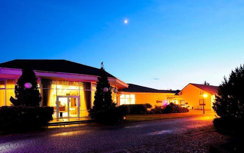 בית מלון כפרי Preemier