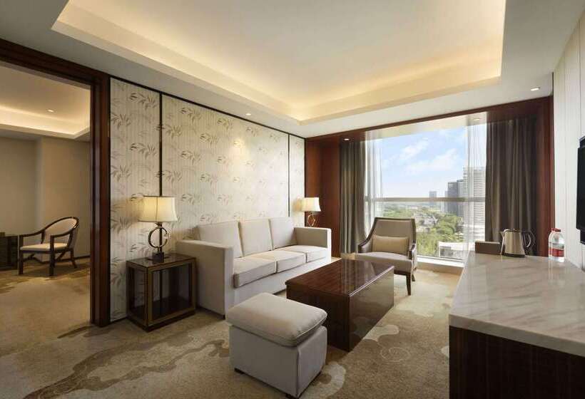 ホテル Ramada Jiaxing