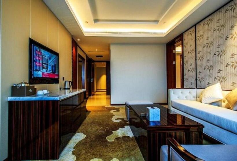 ホテル Ramada Jiaxing