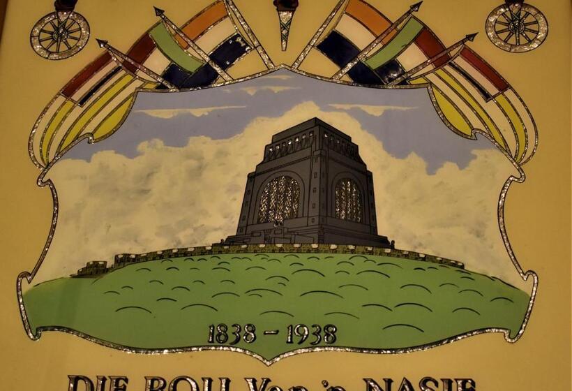 فندق The Red Tin Roof