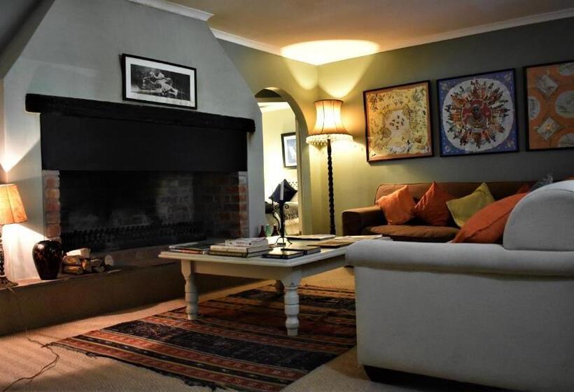 فندق The Red Tin Roof