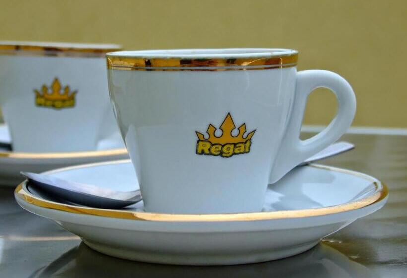 فندق Regat