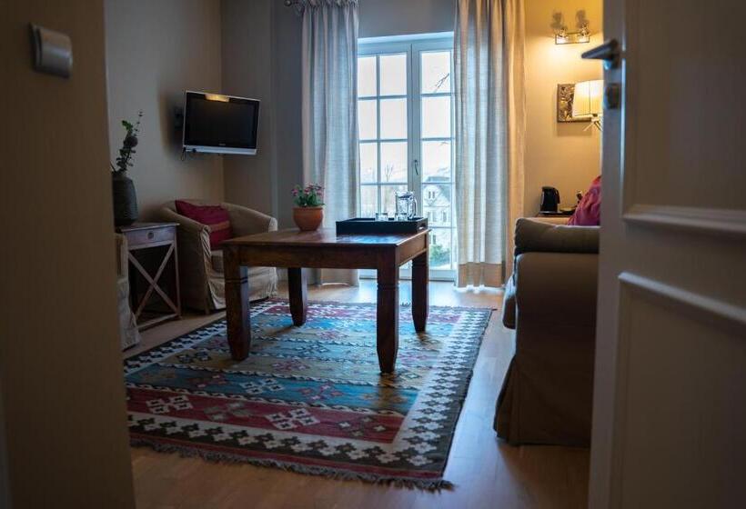 בית מלון כפרי Rezydencja Villa Nova