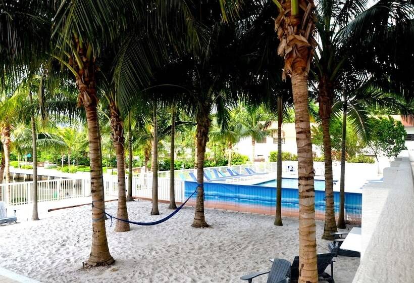 فندق Riviera Luxury Living At River Oaks Marina And Tower