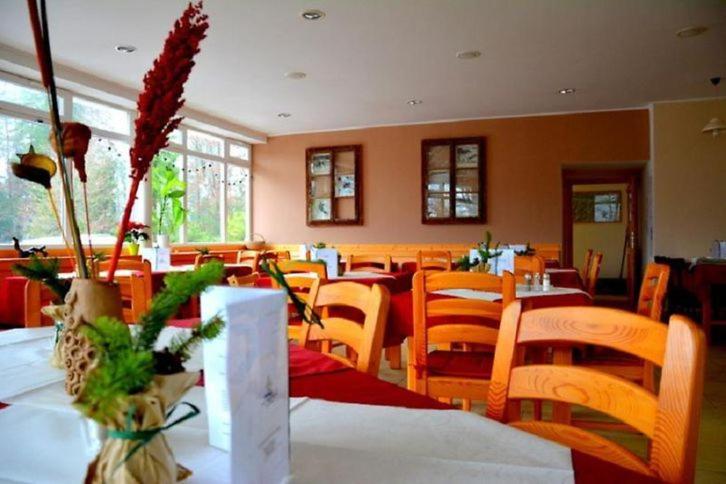 هتل Rooms Barovc By The Lake Jasna