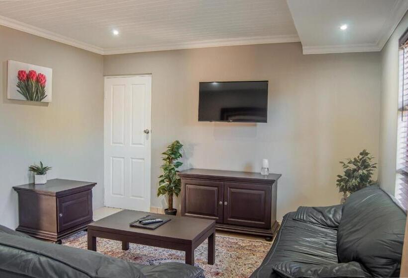 Ruslamere Hotel And Conference Centre