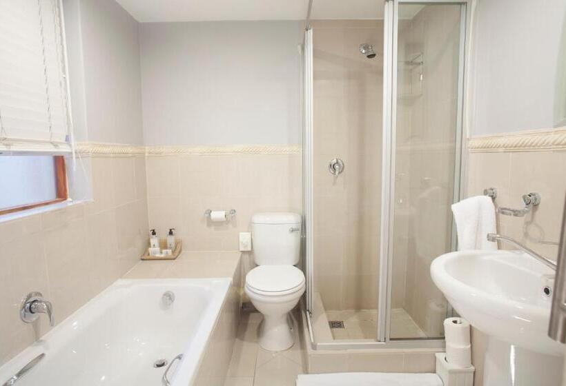 Ruslamere Hotel And Conference Centre