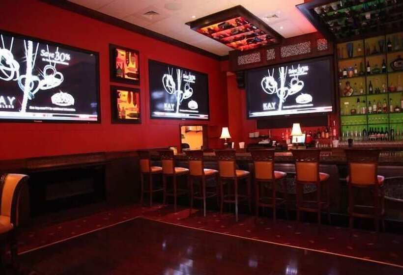 Отель Salvatores Grand