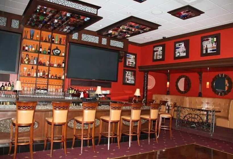 Отель Salvatores Grand