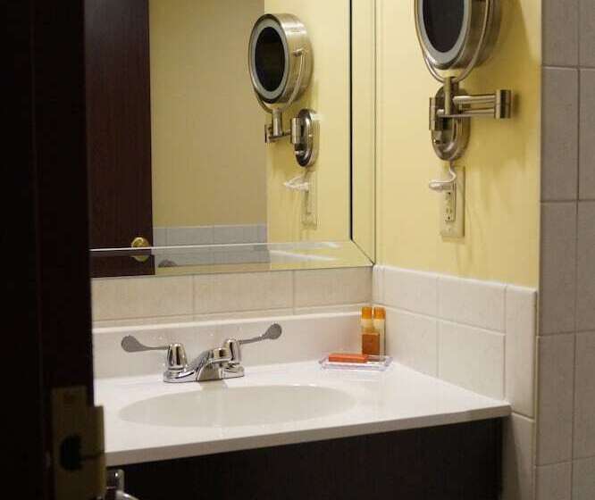 Отель Salvatores Grand