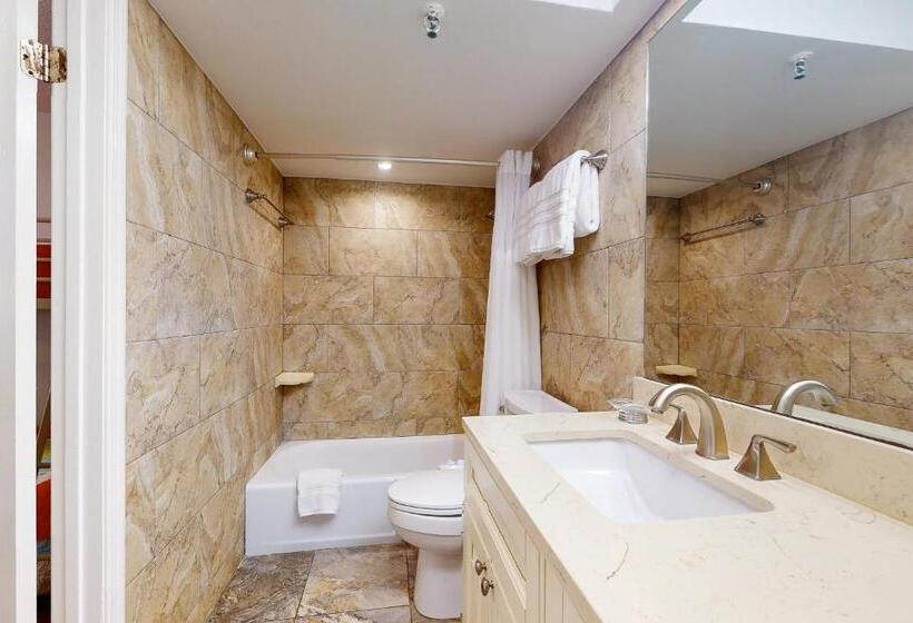 فندق Sea Gate Resort Condominiums