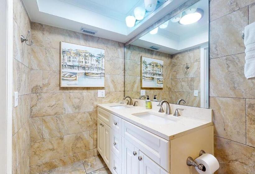 فندق Sea Gate Resort Condominiums