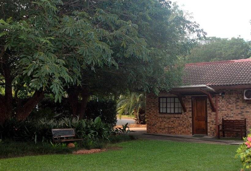 Отель Selati 103 Guest Cottages